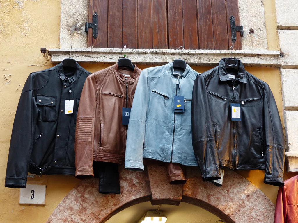 jackets-357898_1920_1024x1024